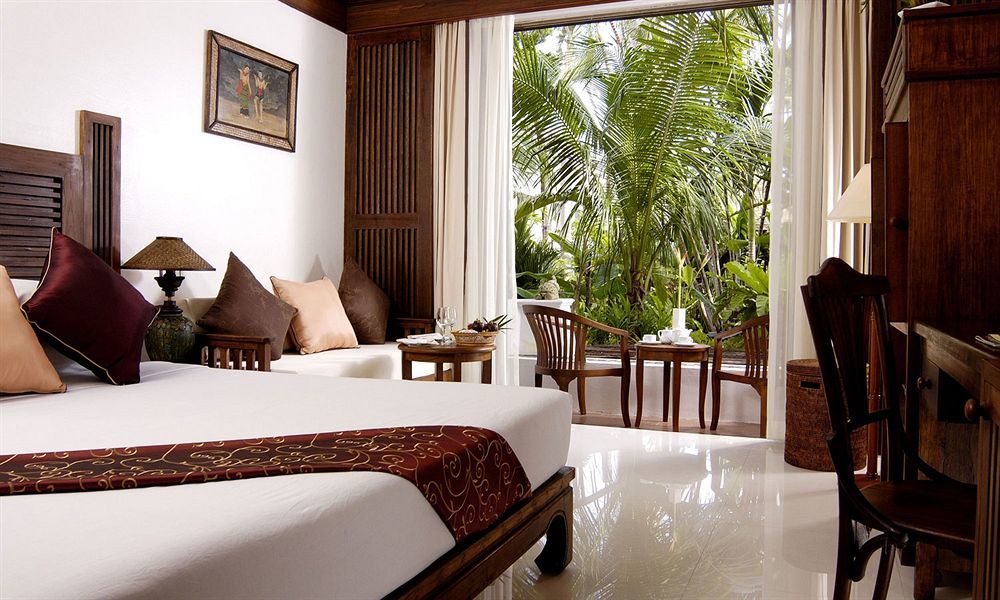 Safari Beach Hotel Patong Exteriör bild