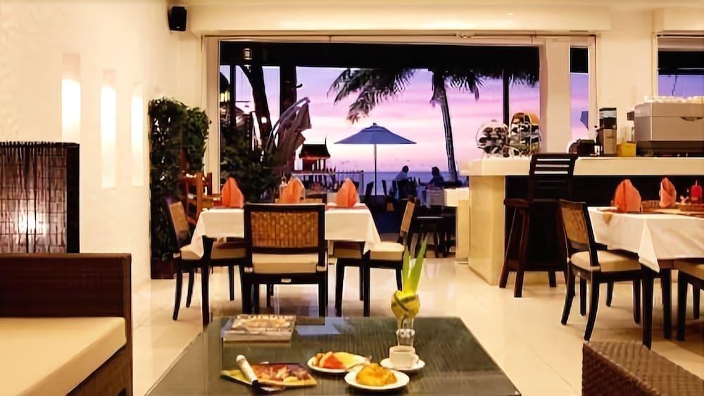 Safari Beach Hotel Patong Exteriör bild